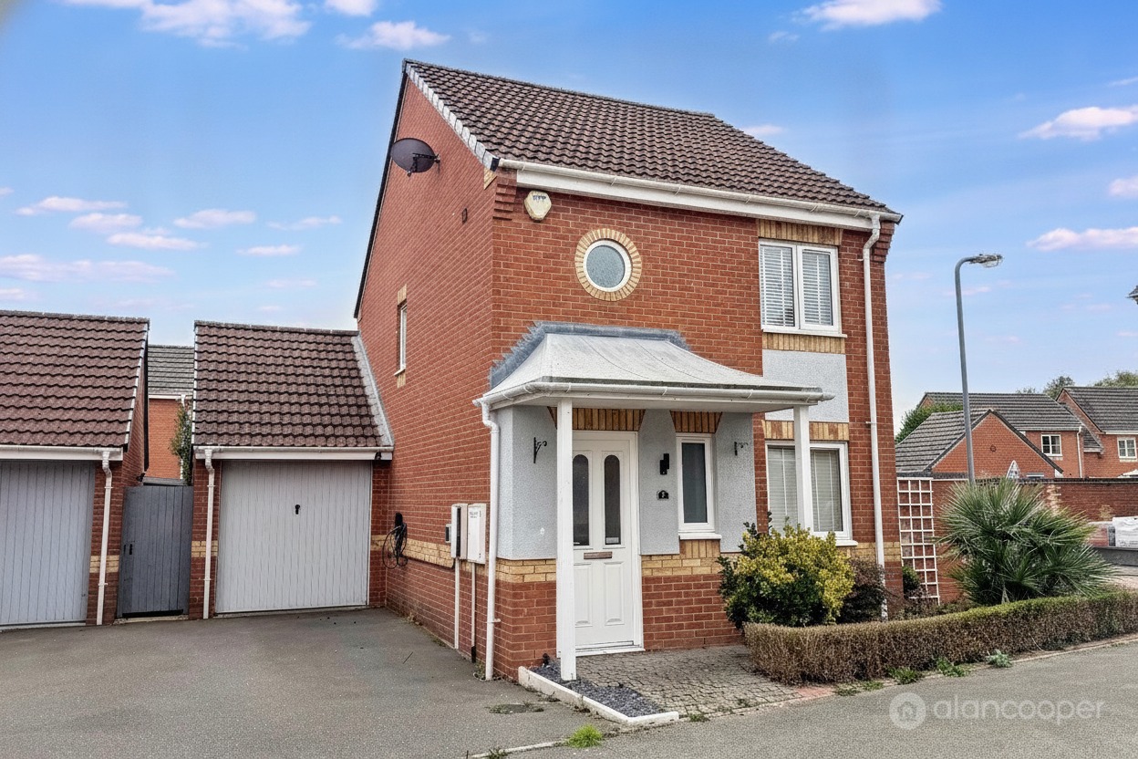 Clover Way, Bedworth, CV12 0GX