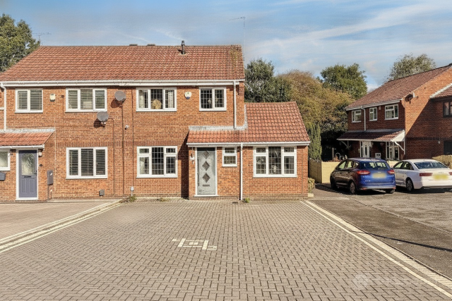 Thorncliffe Way, Ansley Common, Nuneaton, CV10 0XT