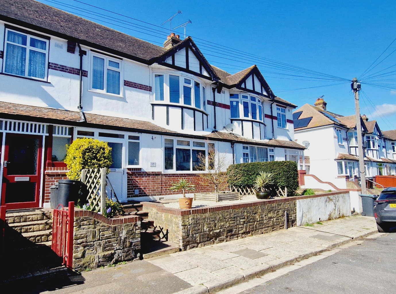 Charming 3-Bed Mid-Terrace Home in Gravesend with Parking & Garden