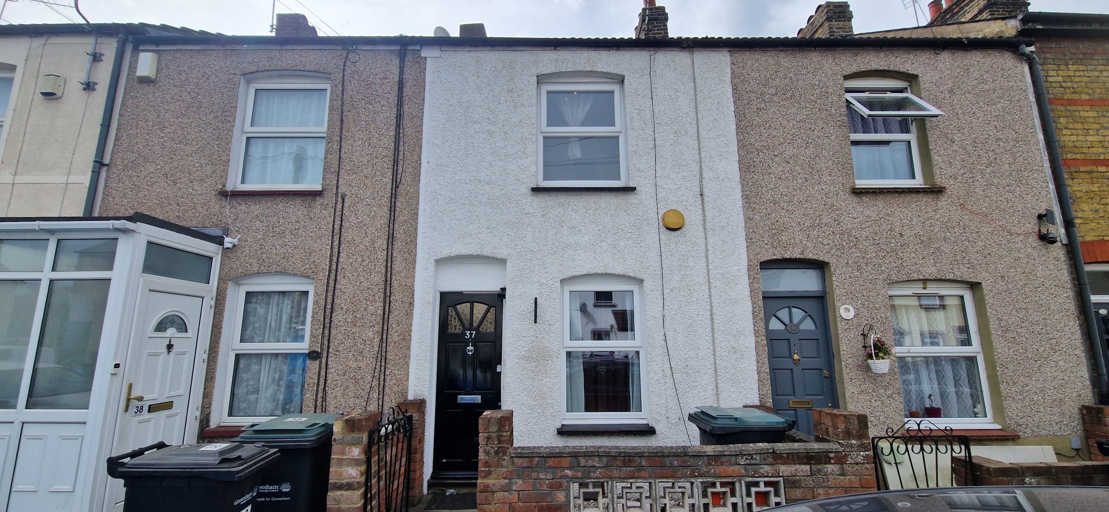 Charming Two Bedroom Terrace in Perry Street Area, Gravesend