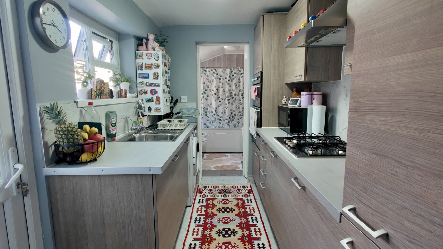Charming 2-Bed Terrace in Rural Vale, Gravesend, No Chain