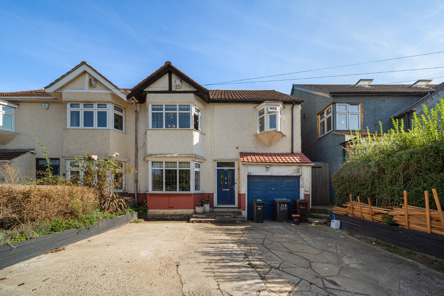 Guide Price £500,000 - £550,000 Guide Price £500,000 - £550,000