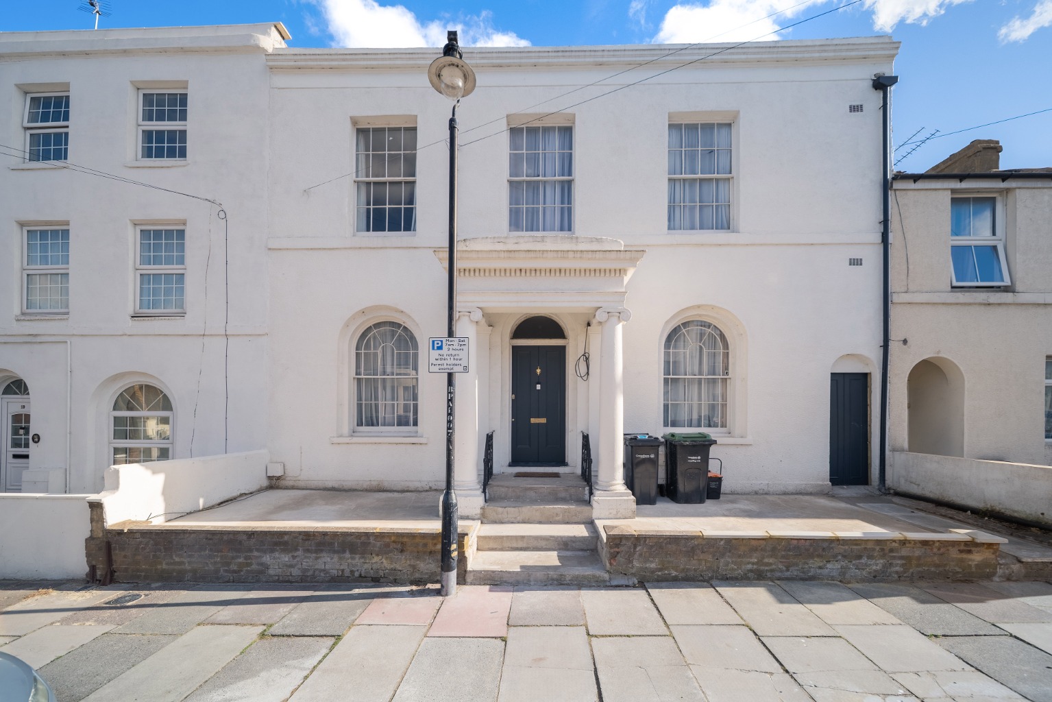 Guide Price £450,000 - £500,000