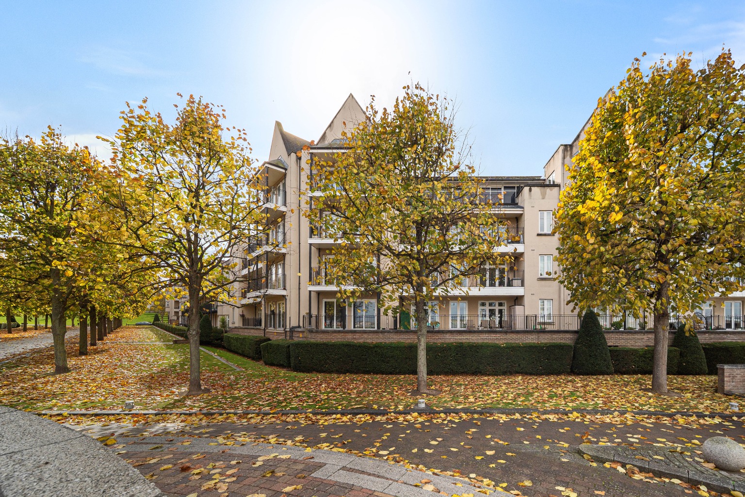 Guide Price £280,000 - £320,000