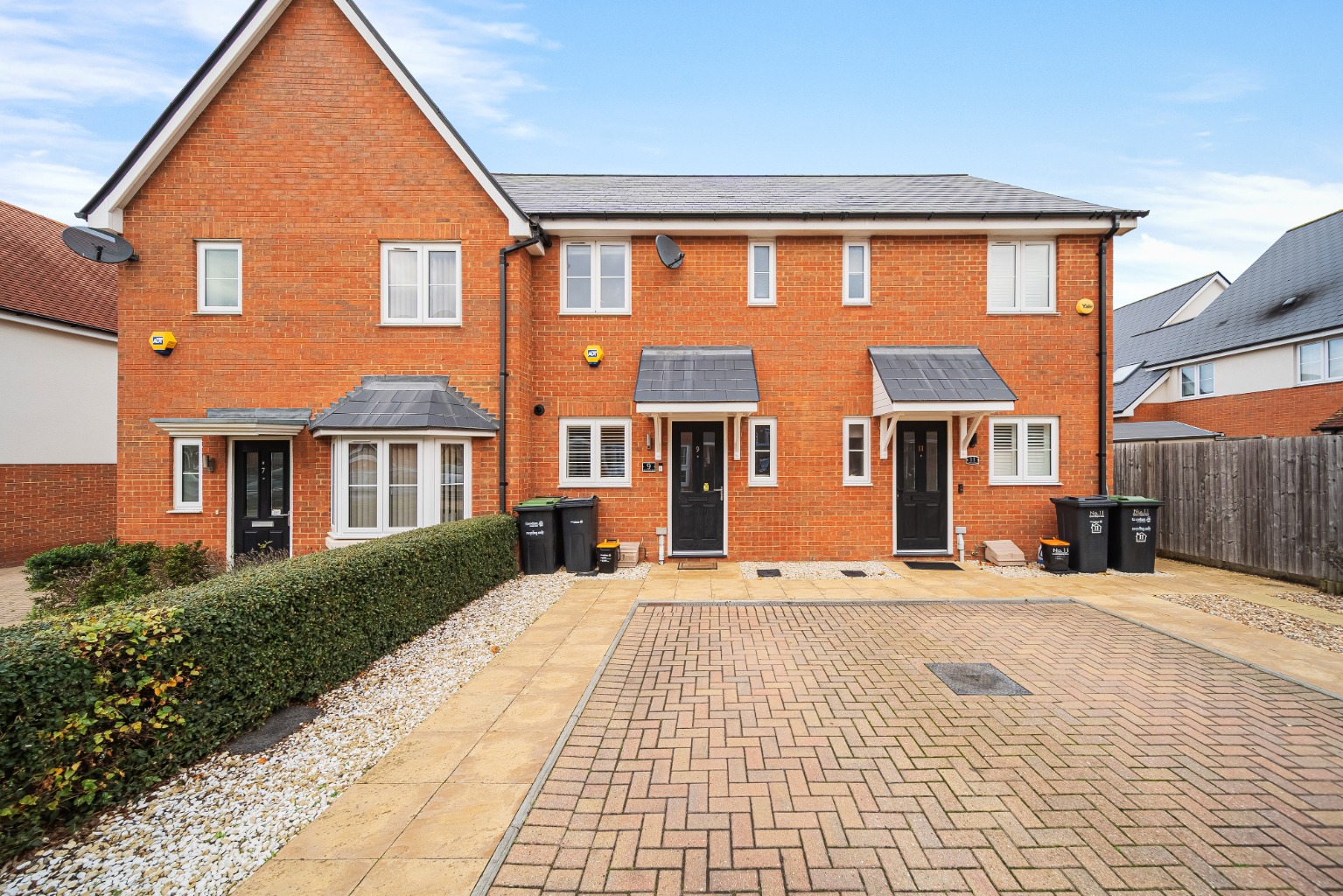 Guide Price £300,000 - £350,000