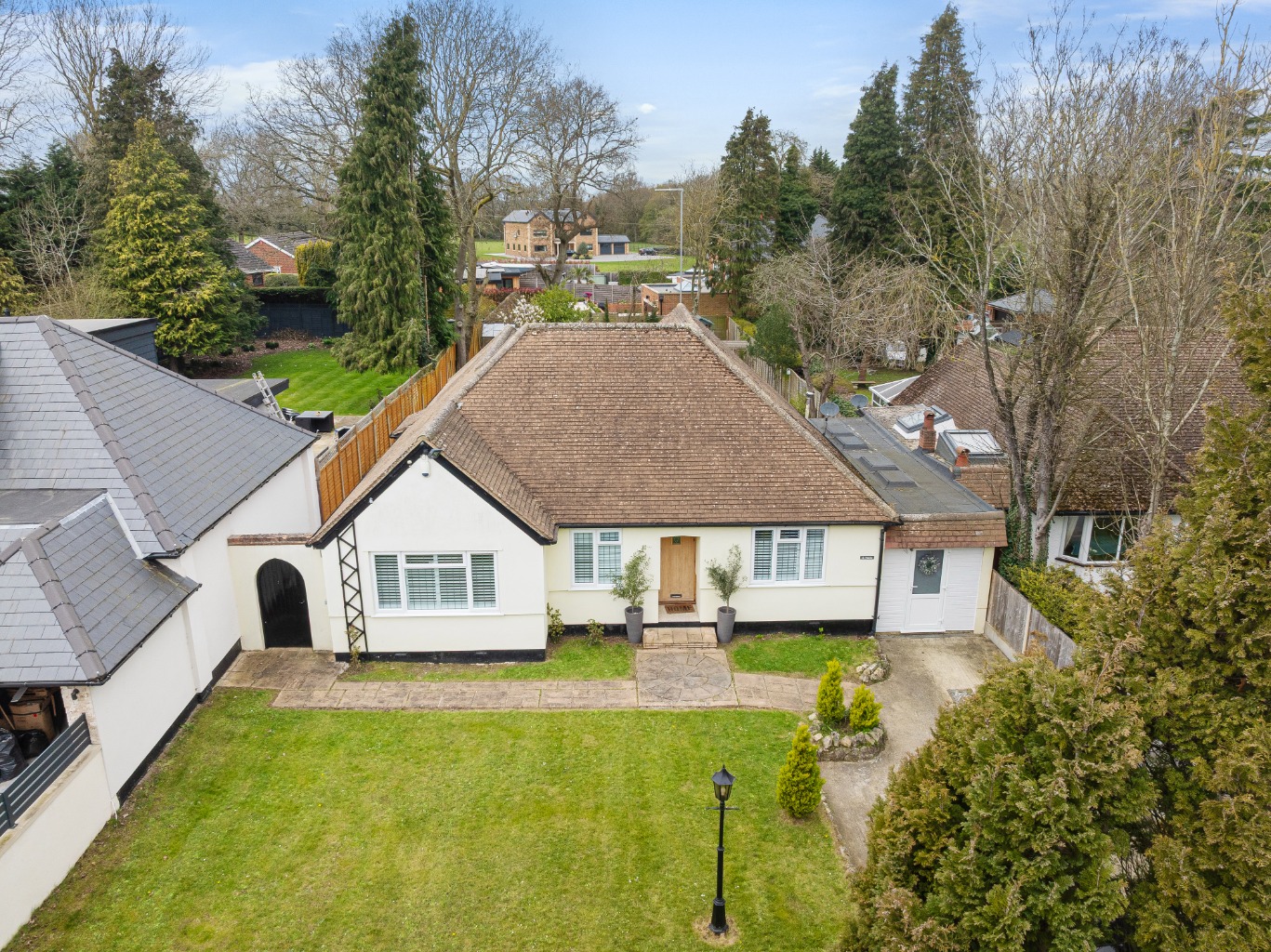 Guide Price £775,000 - £850,000 Guide Price £775,000 - £850,000