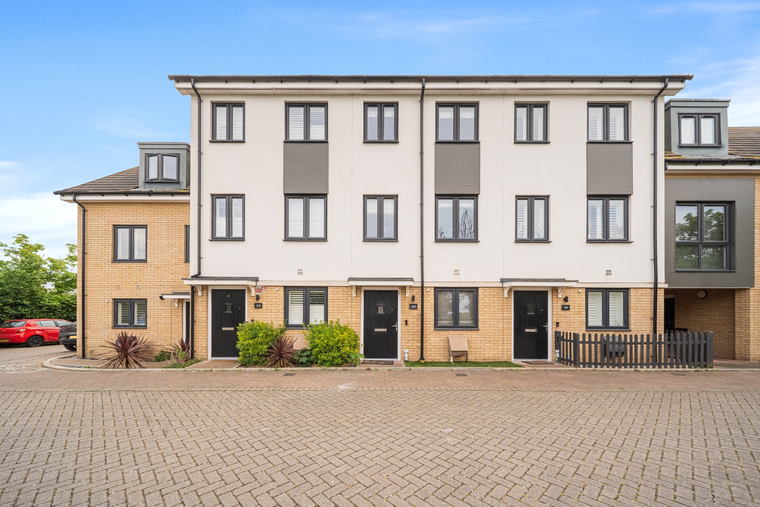 Guide Price £425,000 - £475,000