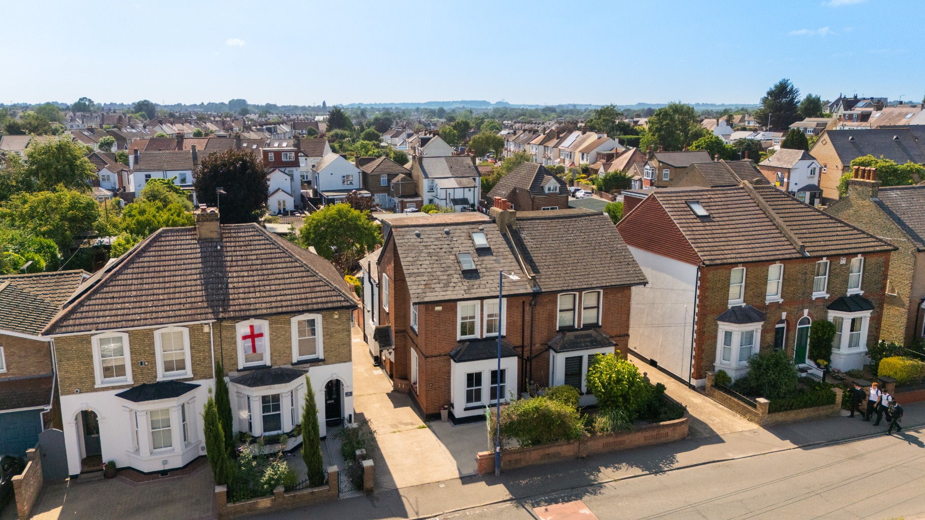 Guide Price £500,000 - £550,000