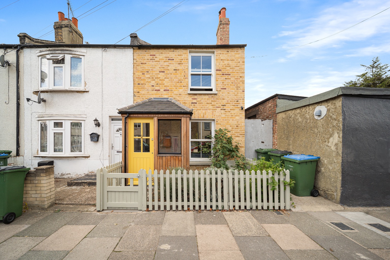 Guide Price £400,000 - £450,000