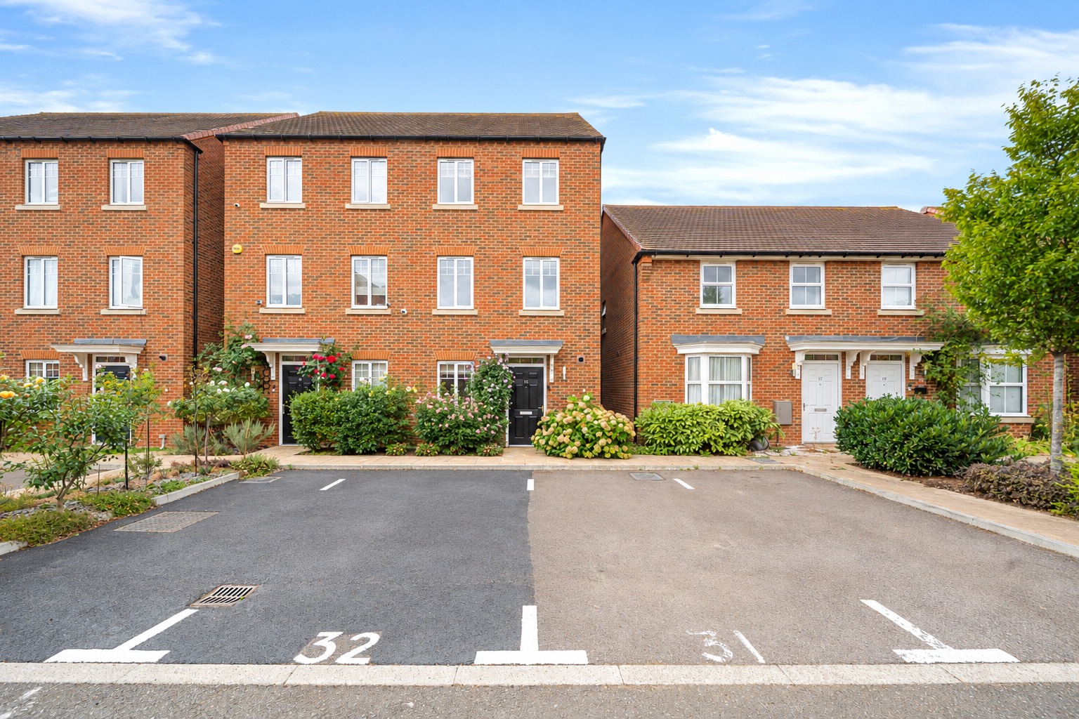 Guide price £500,000 - £550,000