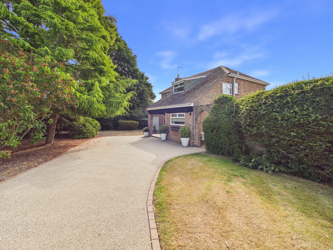 Hall Close, Nafferton, Driffield, YO25 4JN