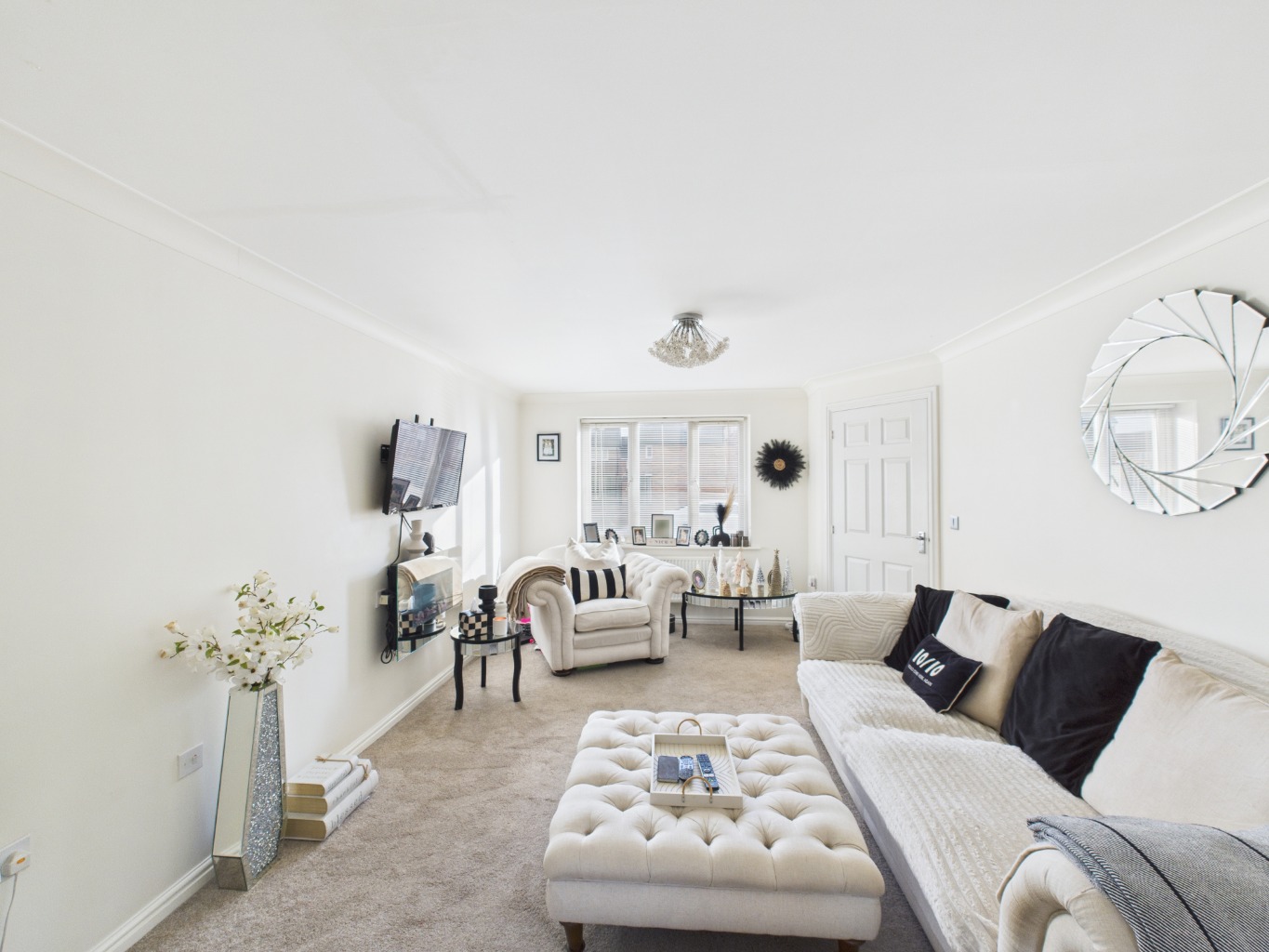 Chartwell Gardens, Kingswood, Hull,  HU7 3FB