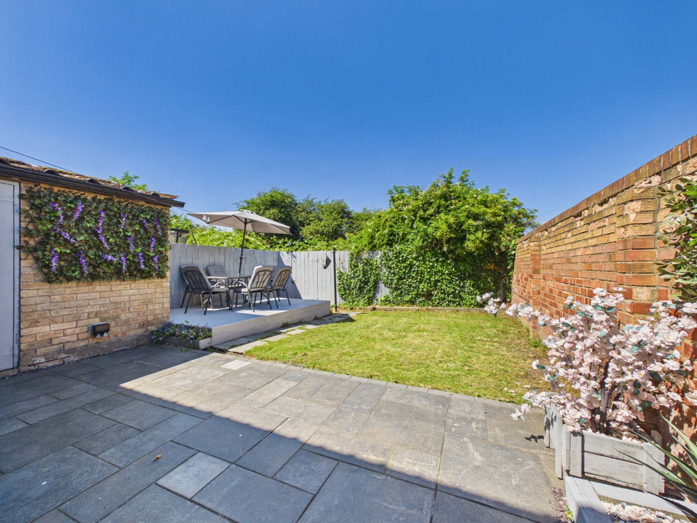 Sibelius Road, Hull, HU4 7NS