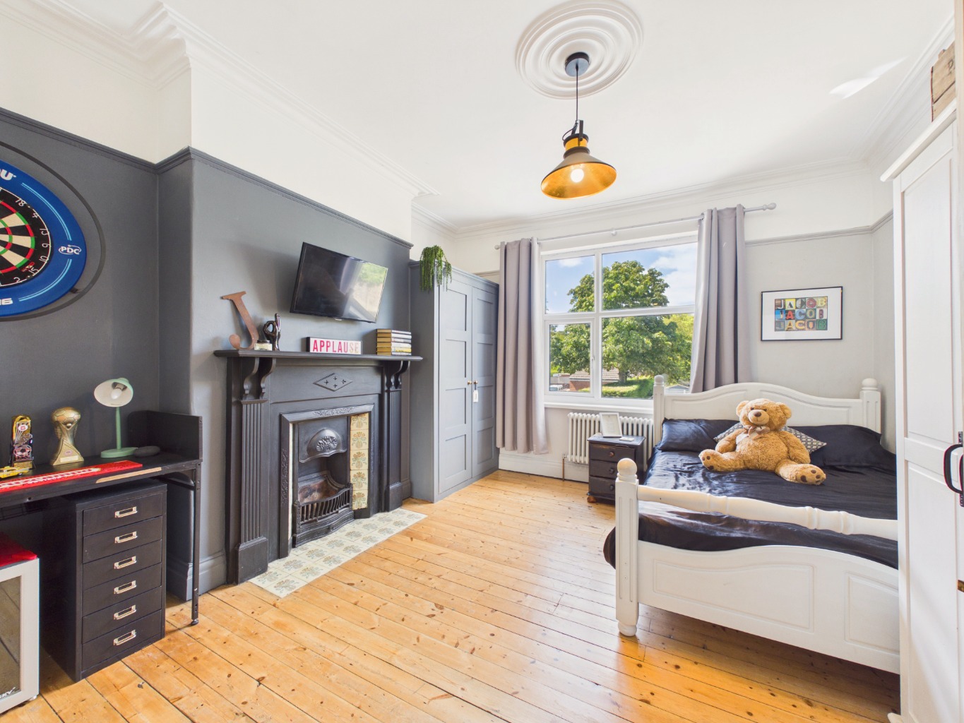 Beverley Road, Hessle,  HU13 9AE