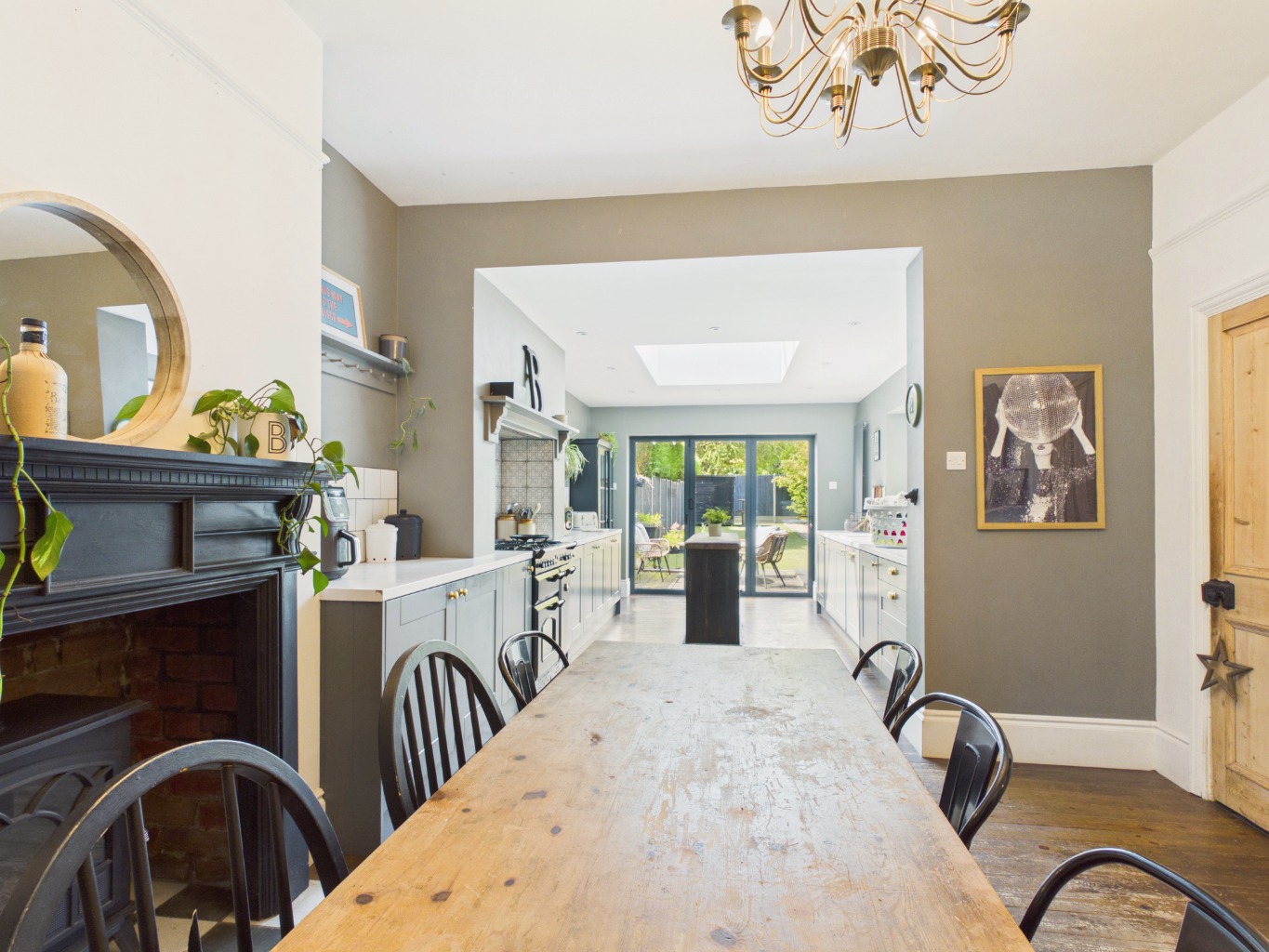 Beverley Road, Hessle,  HU13 9AE