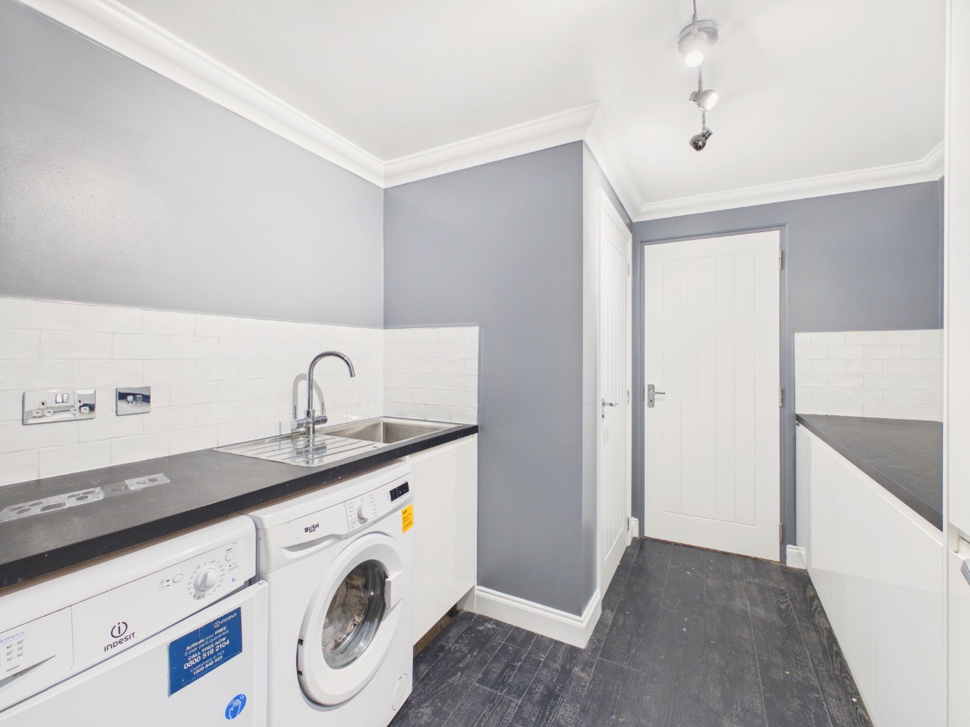 Fieldside Garth, Hull, HU6 7YE