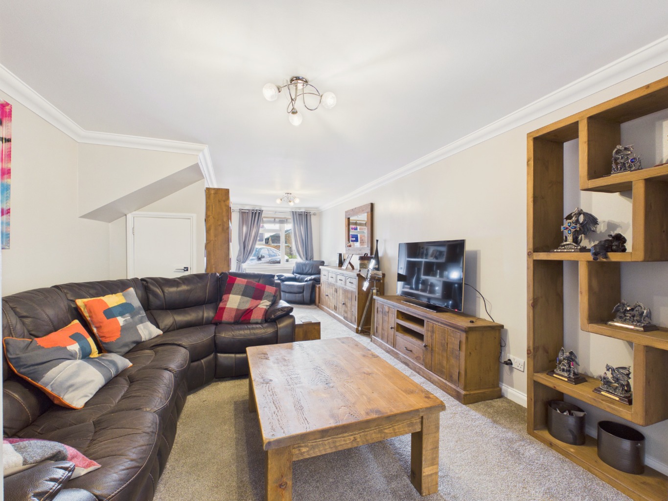 Fieldside Garth, Hull, HU6 7YE