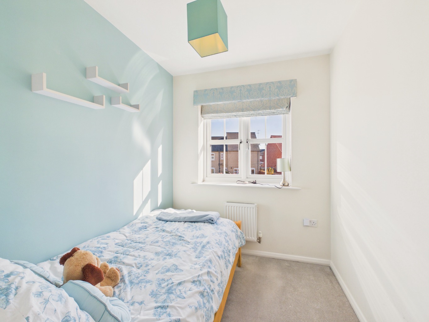 Hamlet Drive, Kingswood, Hull, East Riding of Yorkshire, HU7 3FG