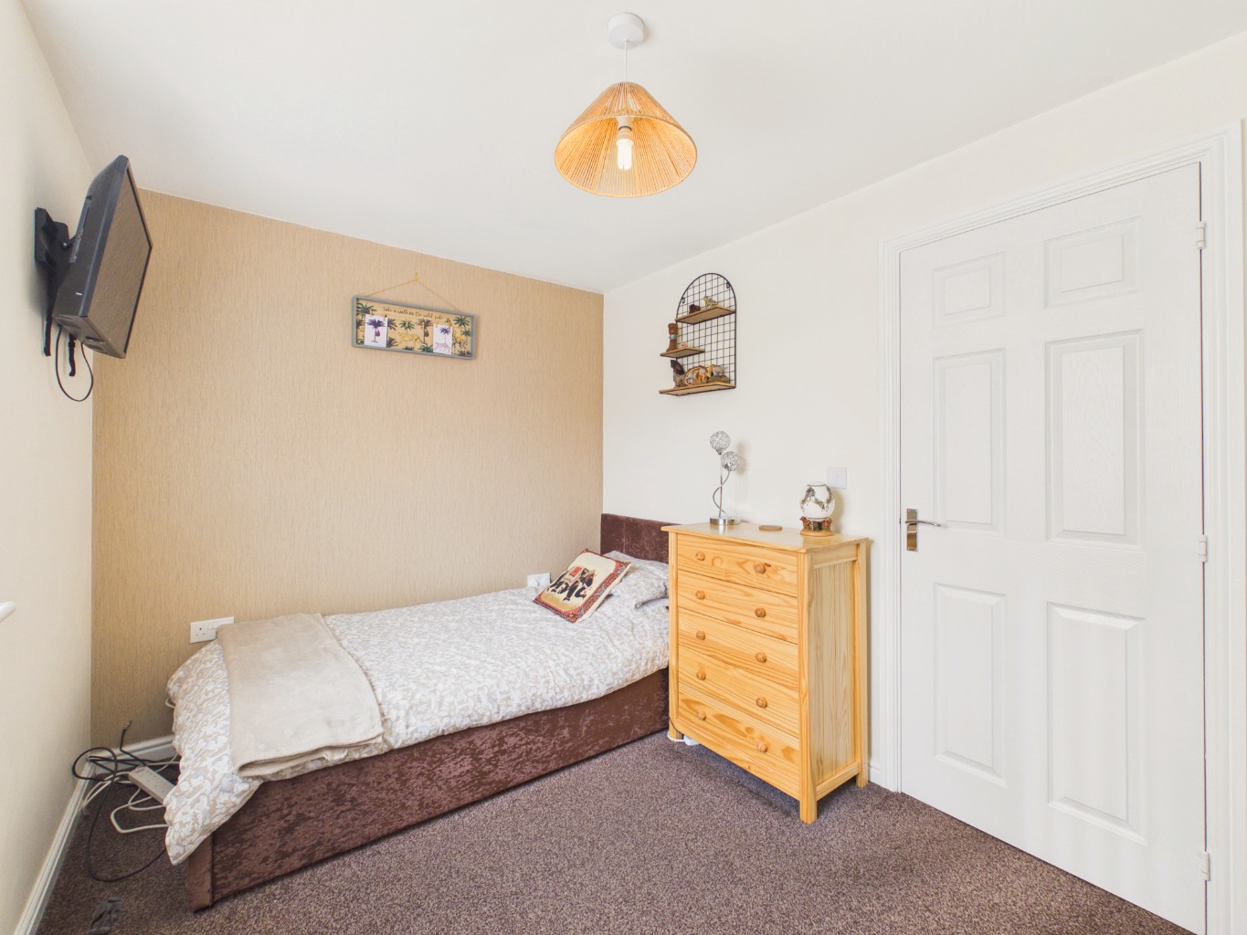 Chartwell Gardens, Kingswood, Hull, East Riding of Yorkshire, HU7 3FB