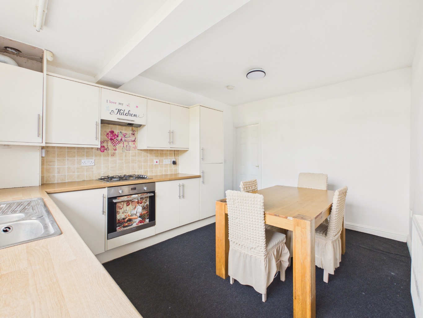 St Nicholas Avenue, HU4 7AJ