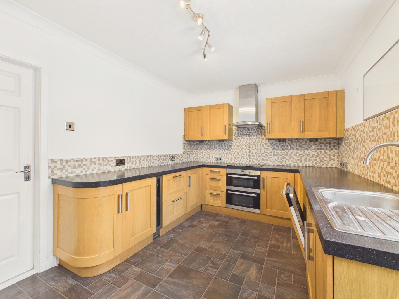 Barrington Avenue, Hull,  HU5 4AZ