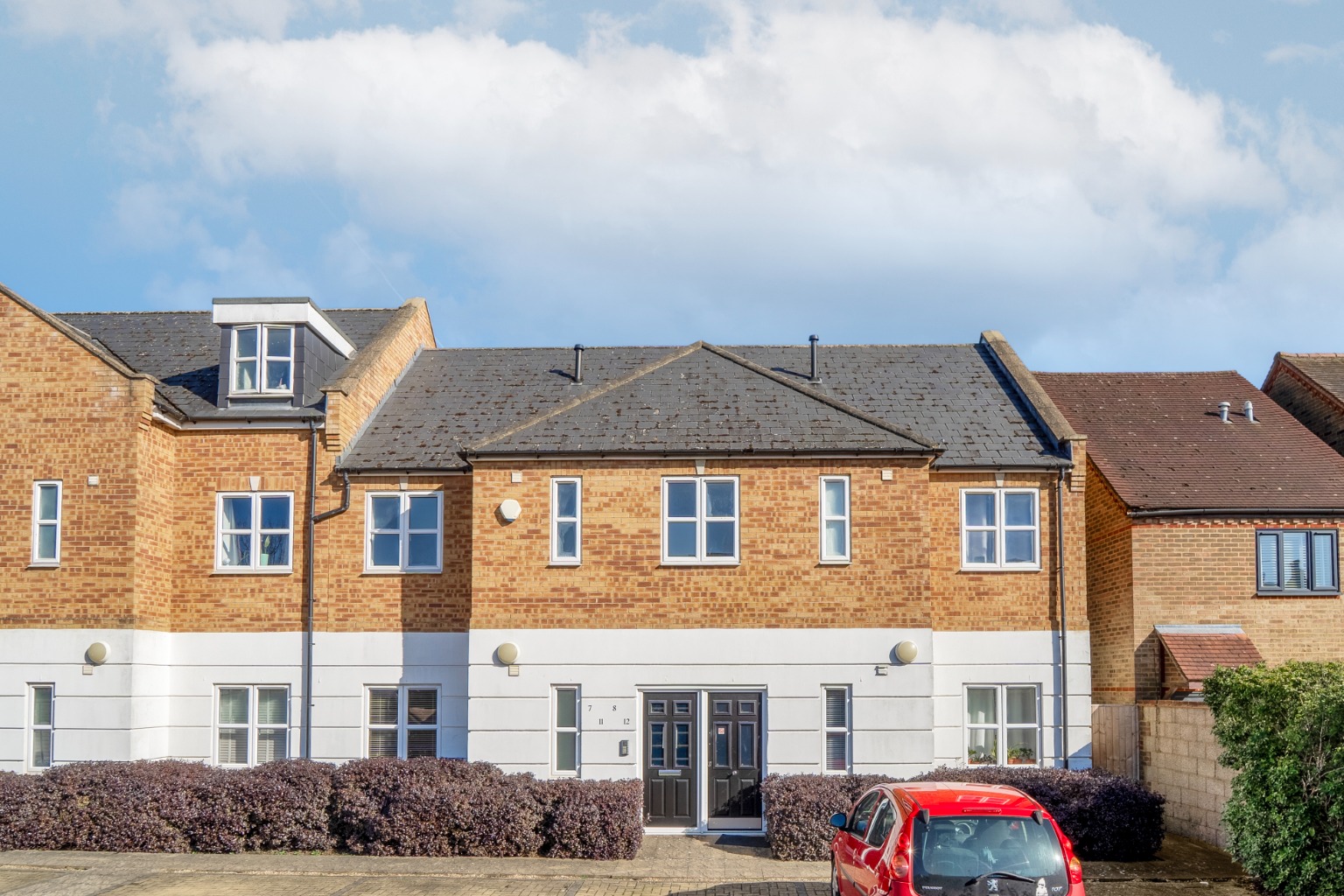 First Floor Apartment with Allocated Parking in a Peaceful Surrey Spot