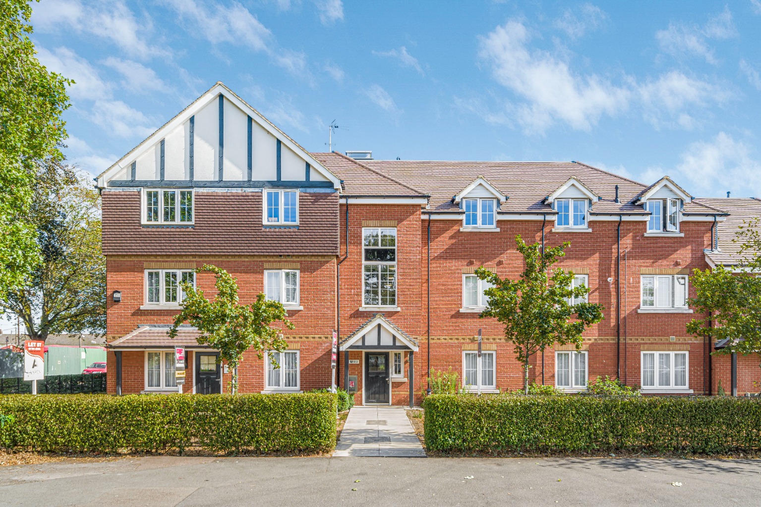 Immaculate First Floor Apartment with Allocated Parking, No Chain