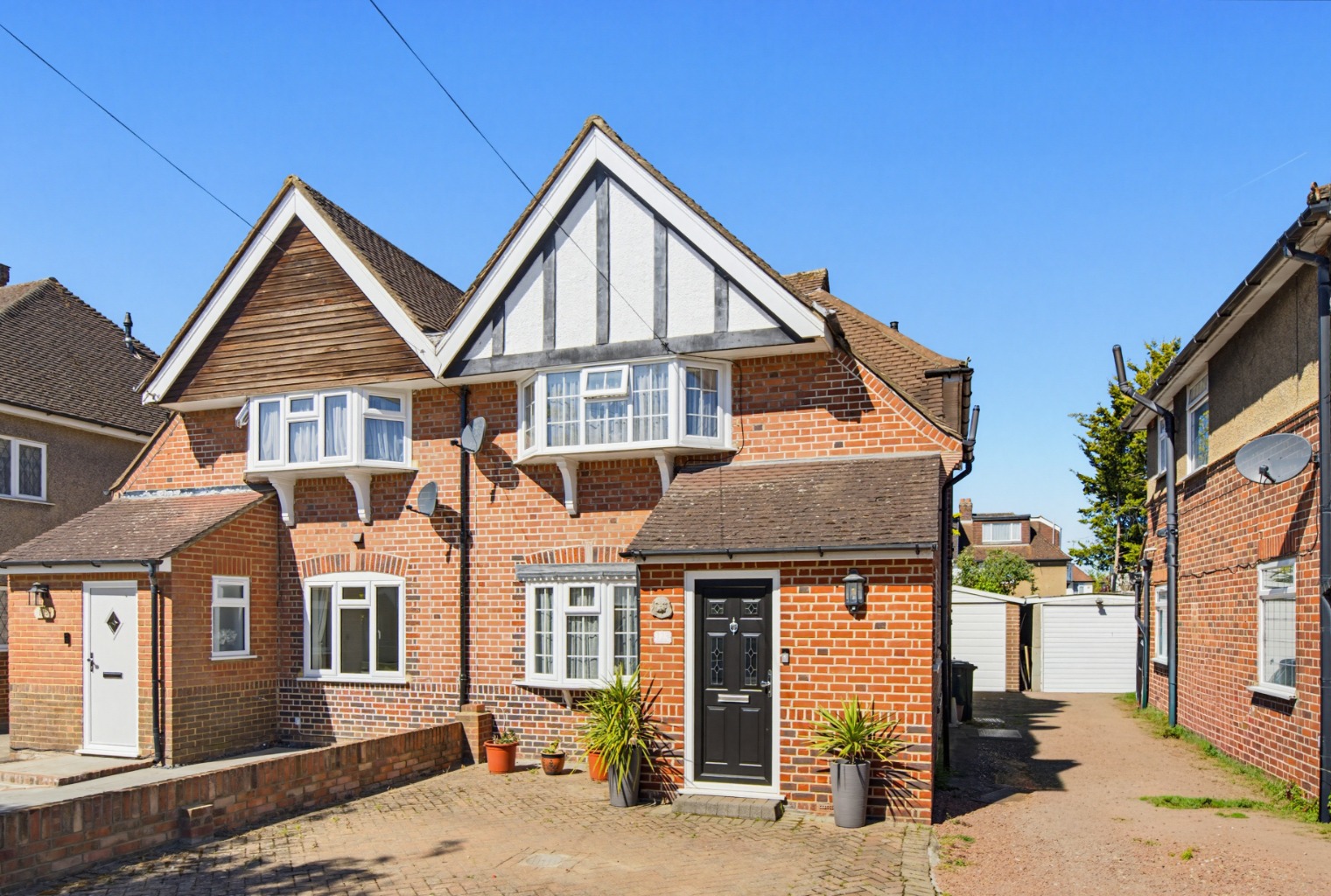An impressive two/three bedroom semi detached home in Ashford