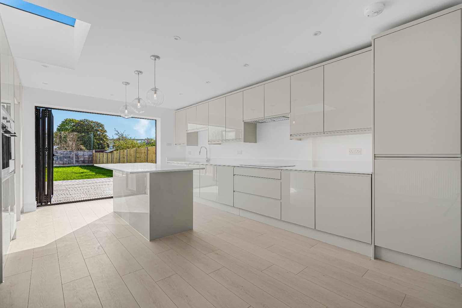 A stunning, fully re-furbished and extended three double bedroom home in Ashford.