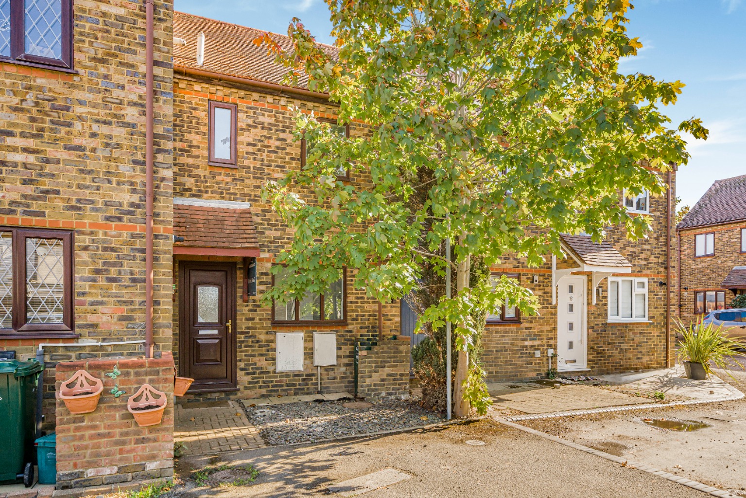 A refurbished 1 Bedroom Freehold starter home, ready to move in, No Chain