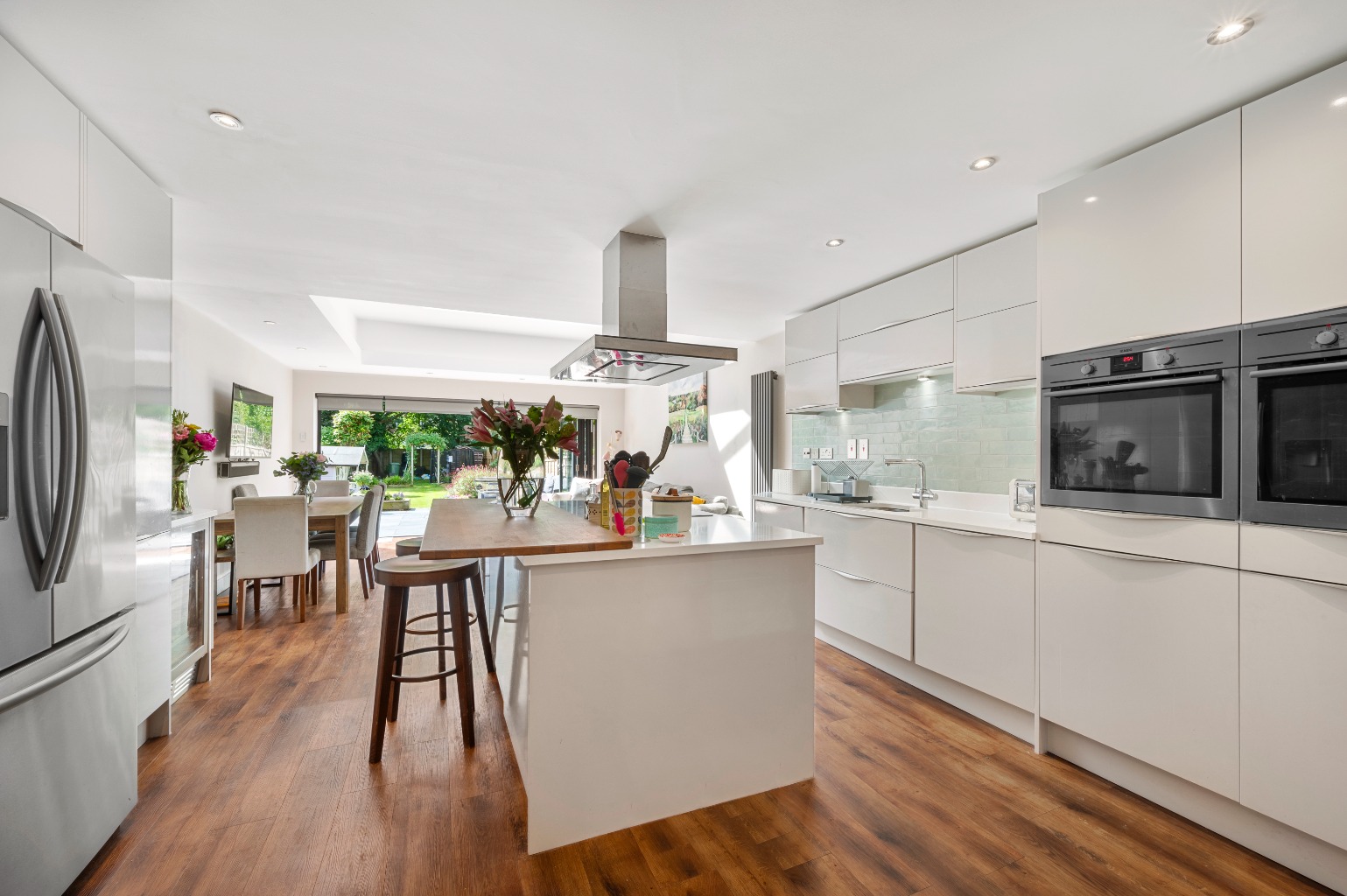 Extended Family Home with South Facing Garden in Lower Sunbury