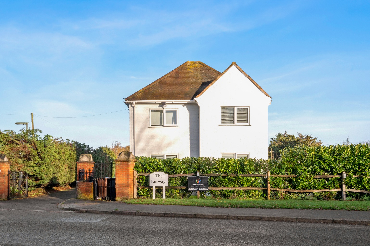 Detached House on a Fantastic Plot, Next to Abbey Moor Golf Club in Addlestone