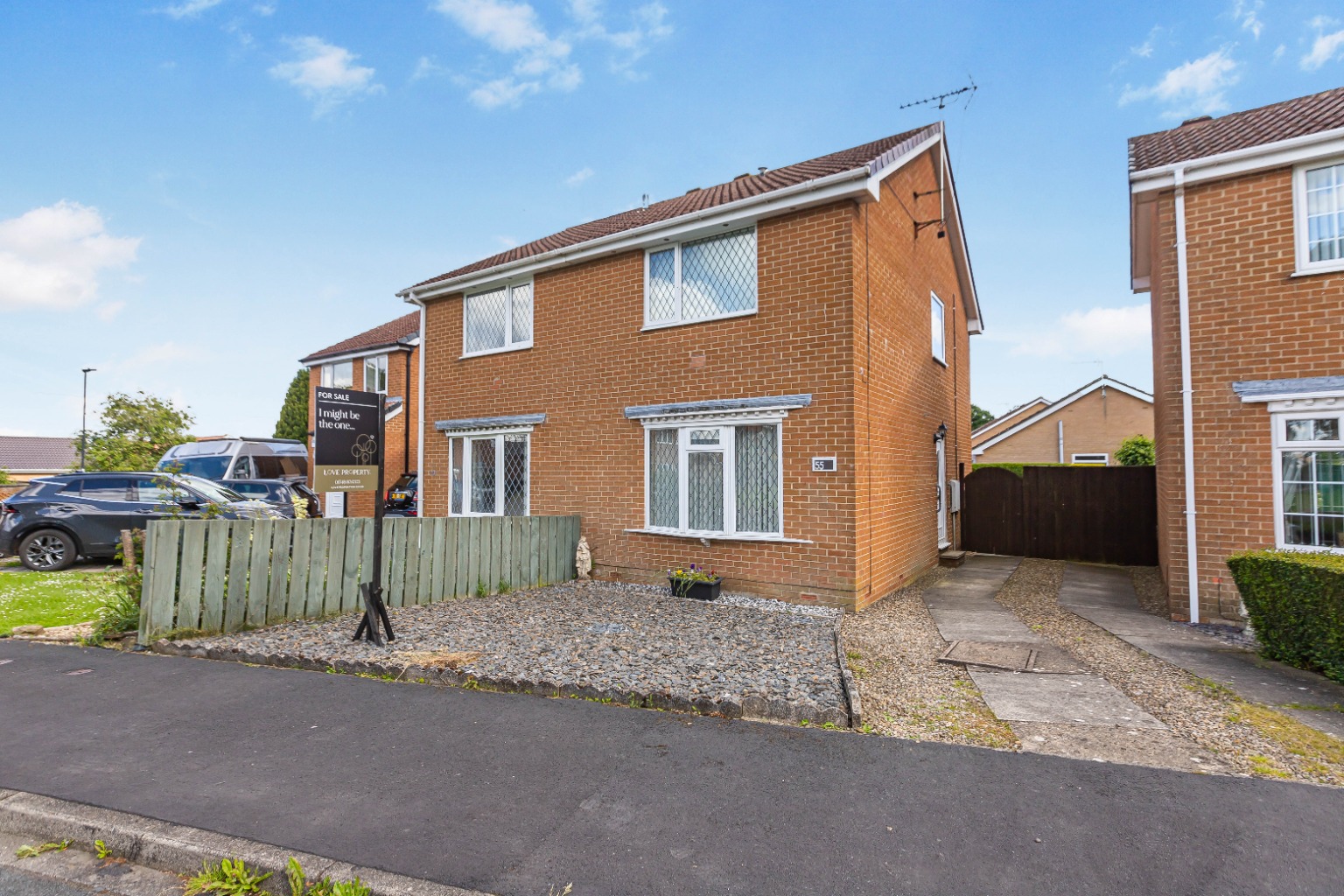 2 Bedroom semi-detached house for sale