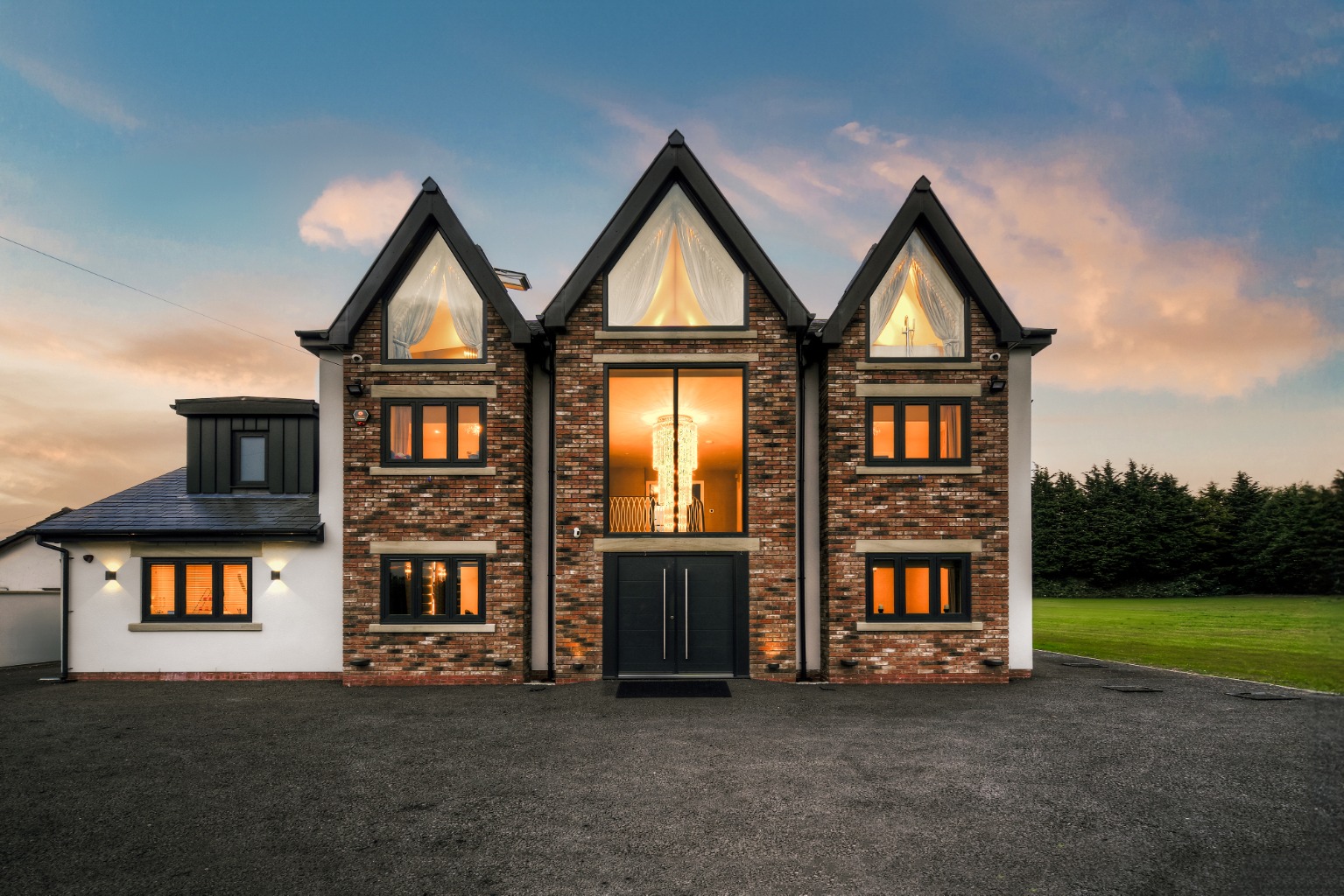 Luxurious 6-Bedroom Contemporary Home with Cinema Room in Westhoughton