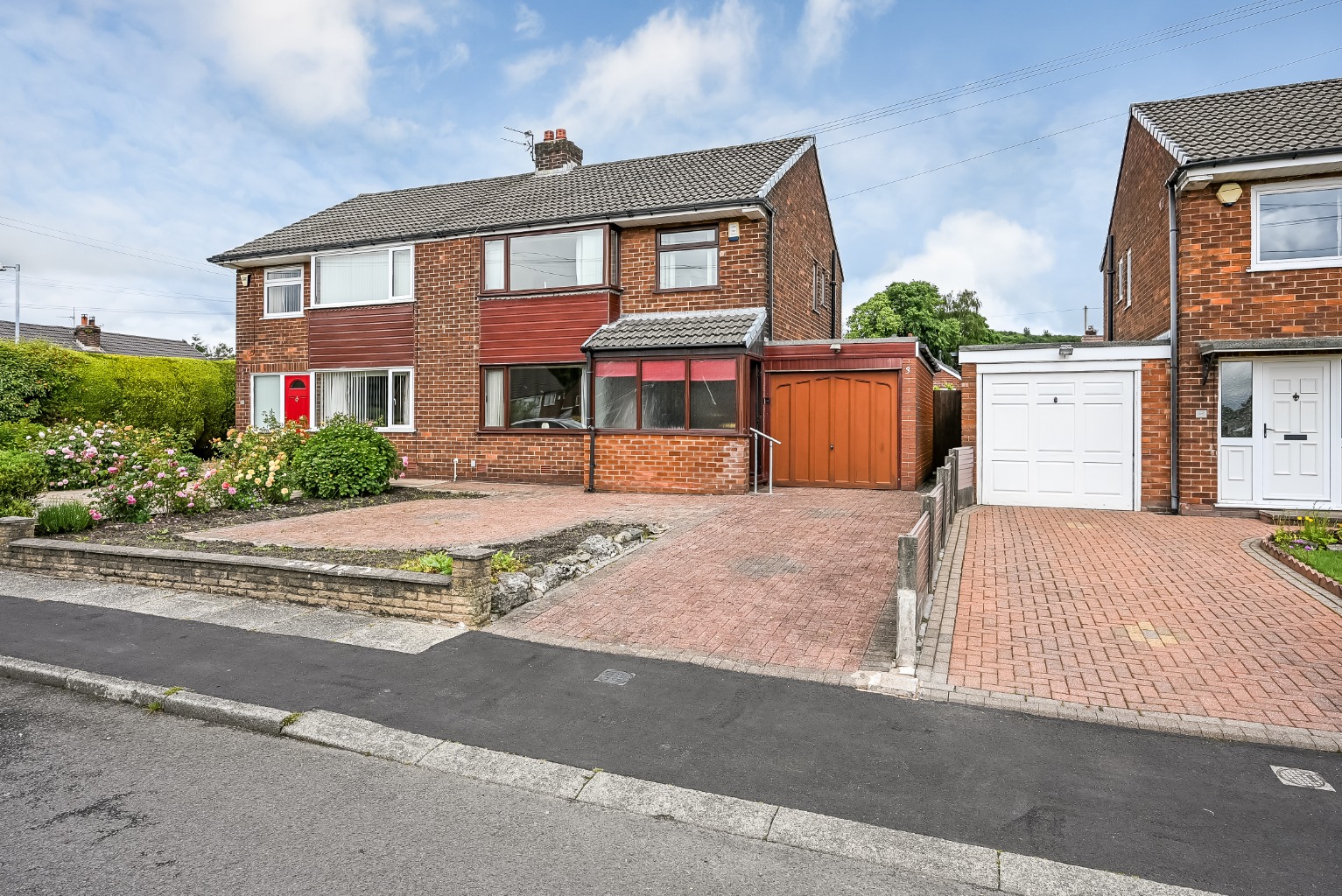 Spacious Three-Bedroom Semi-Detached Home with Garage, Garden & Potential in Harwood