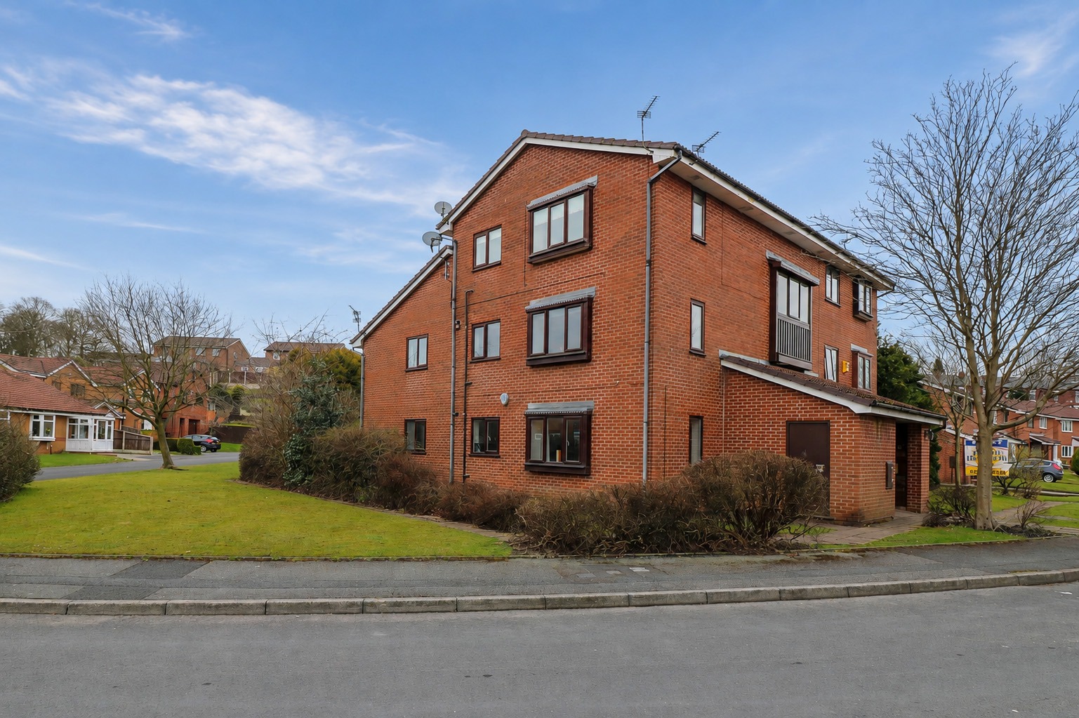 Upper-Floor Studio Apartment , Cash Buyers Only,  No Chain in Lostock