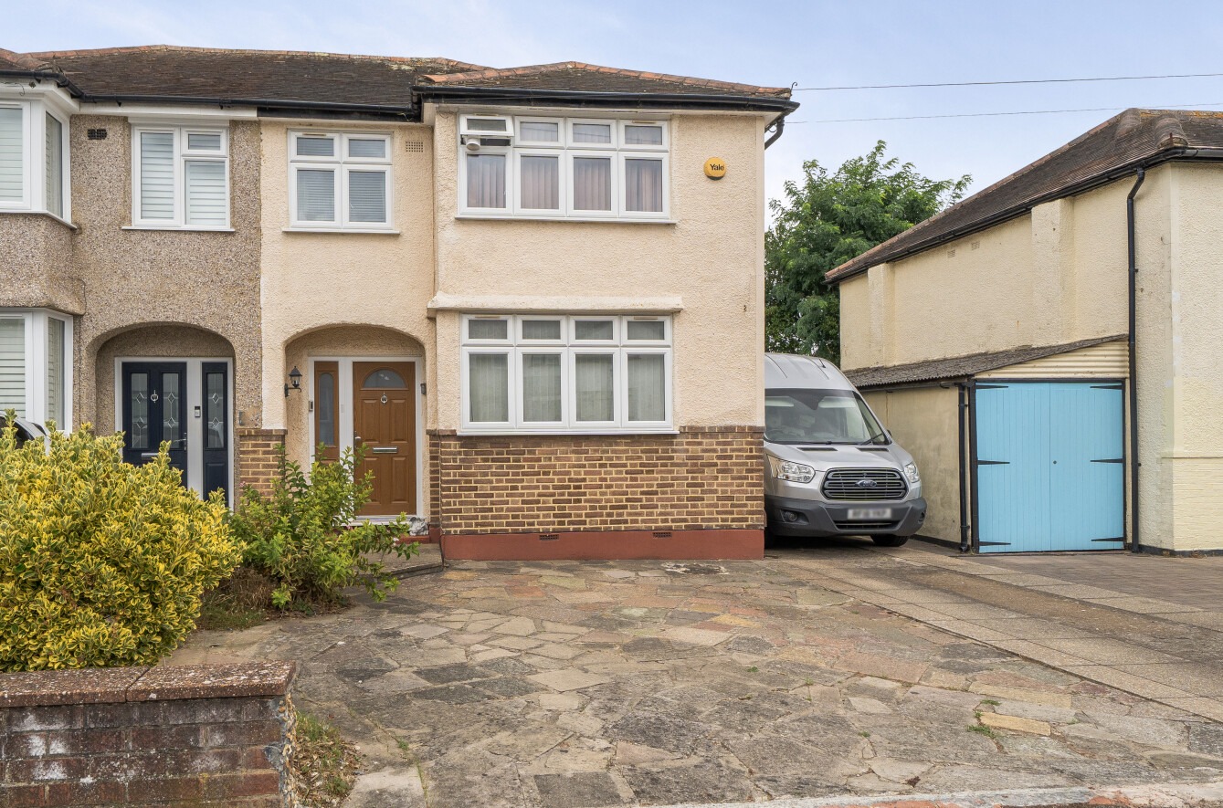 Laurels are delighted to present this three-bedroom home in a popular Chessington location.
