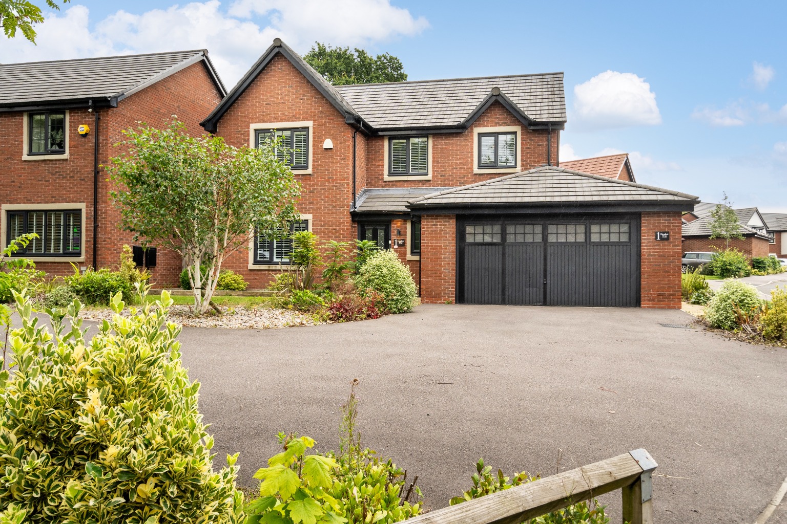 Modern New-Build Family Home with Double Garage on Hewlett Way, BL5
