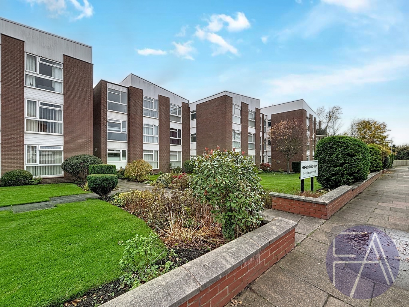 Spacious Two-Bedroom Apartment with Balcony & Garage in Southport