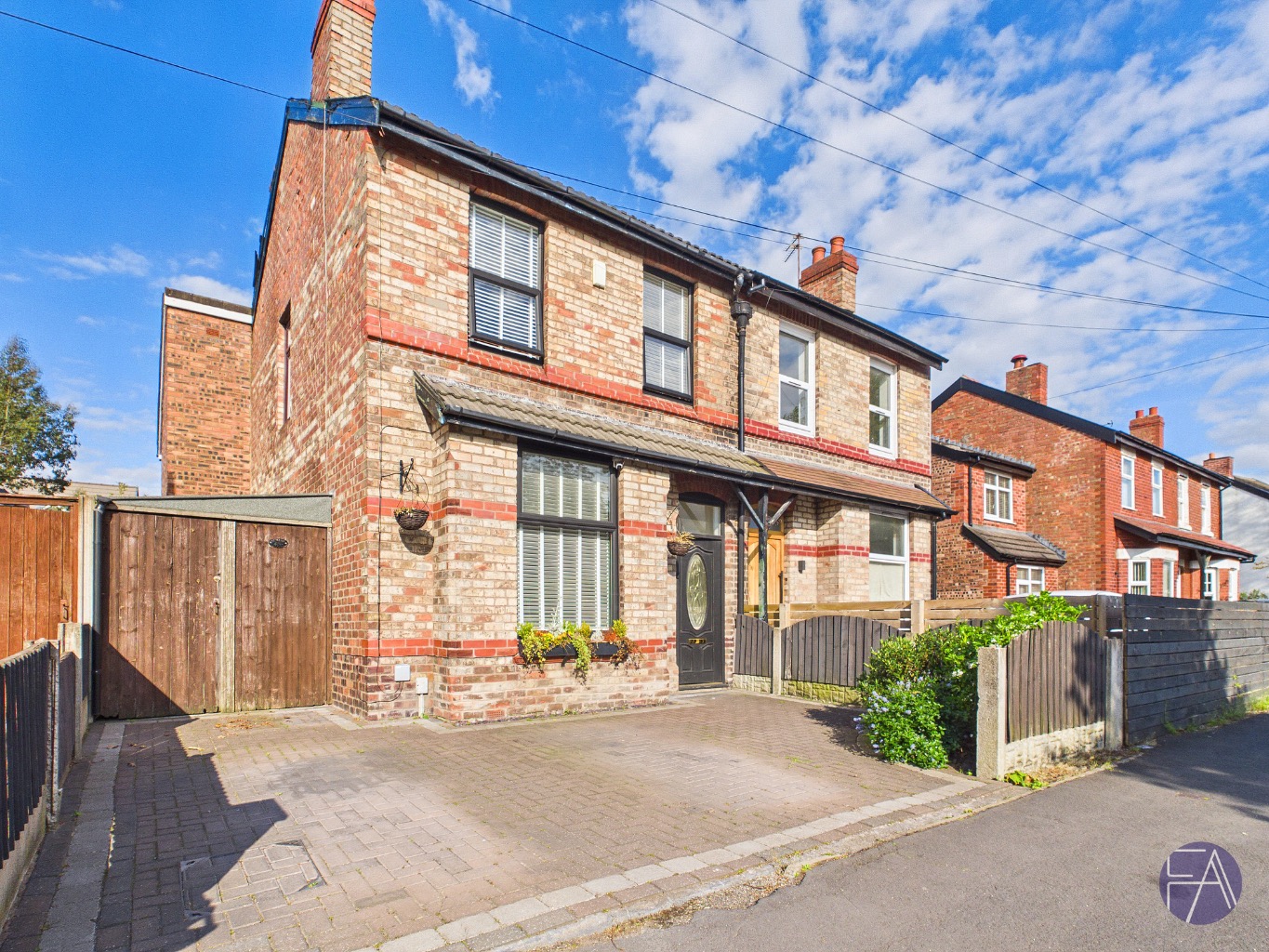 Spacious 5-Bed Extended Family Home in Desirable Formby