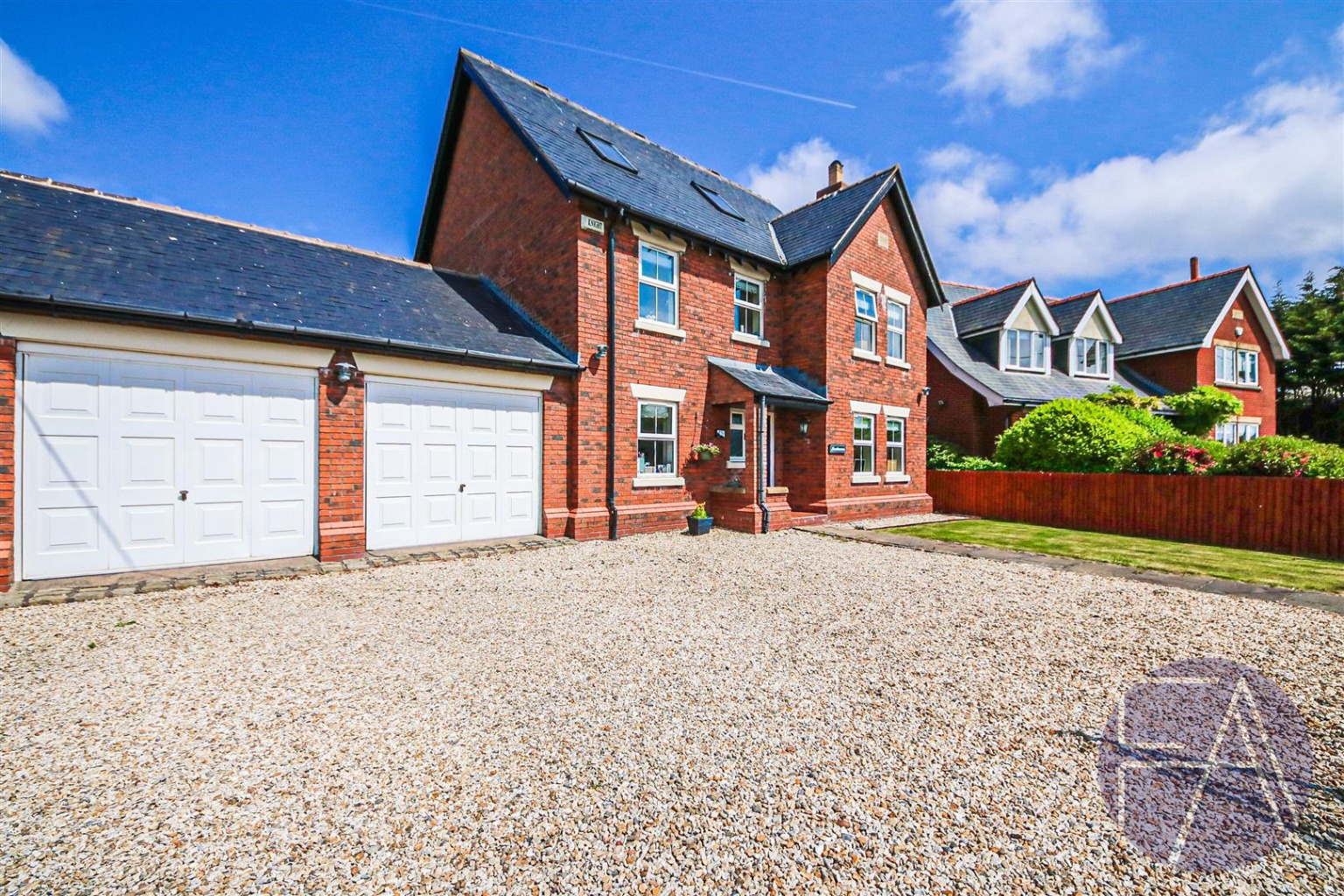 Exceptional Five Bedroom Detached Home in Southport Exceptional Five Bedroom Detached Home in Southport