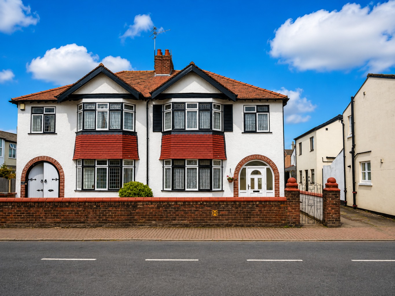 Charming 3-Bed Semi-Detached Home in Southport with Conservatory