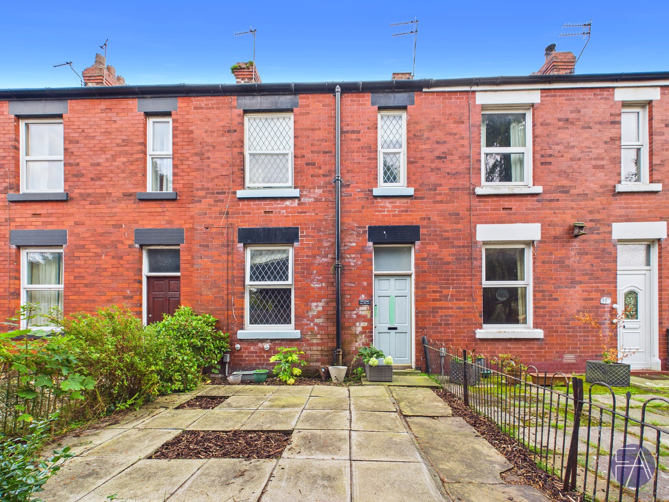 Charming Two Double Bedroom Victorian Terrace in Formby, No Chain