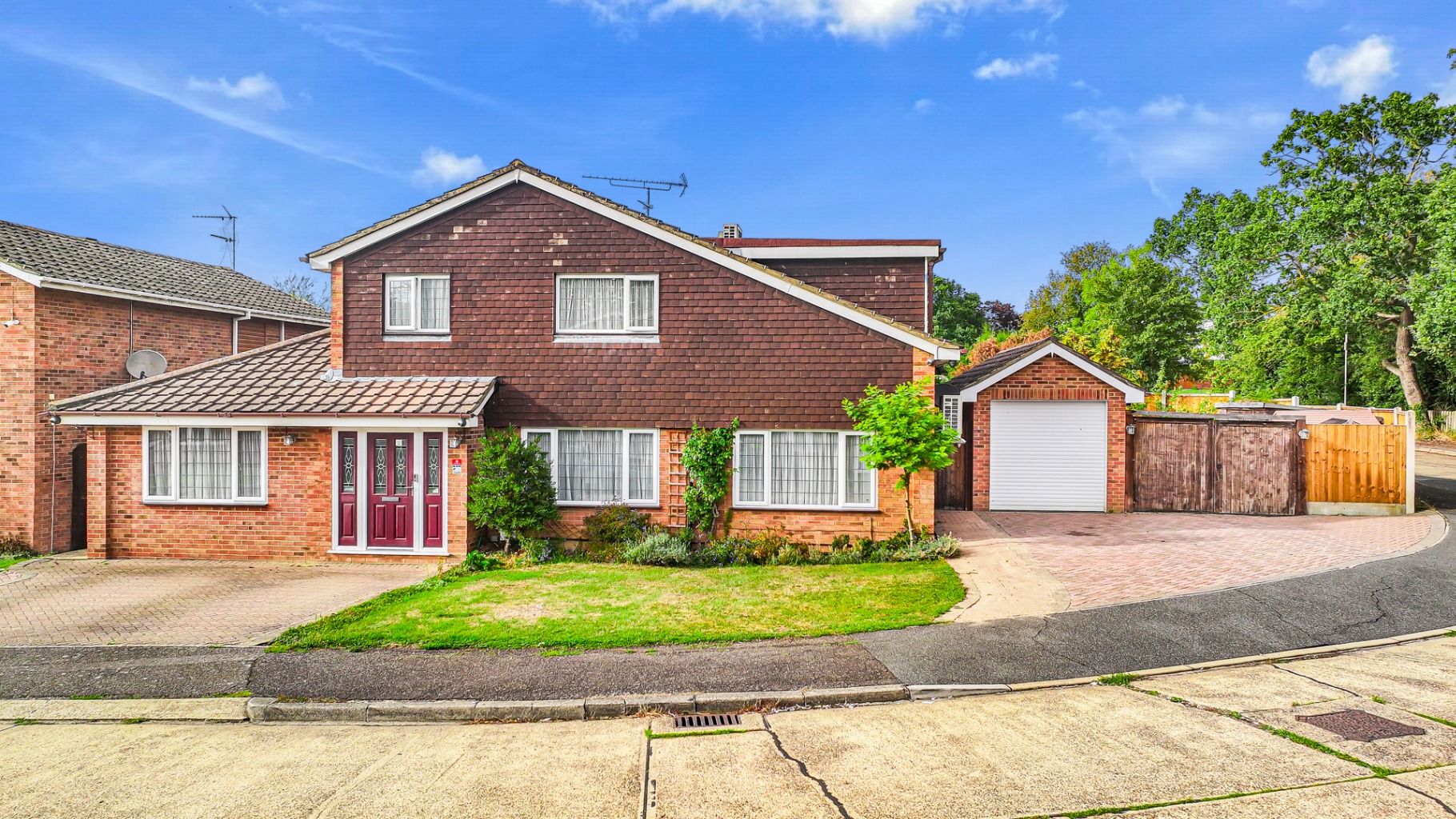 Falcon Way, Kingswood, Basildon