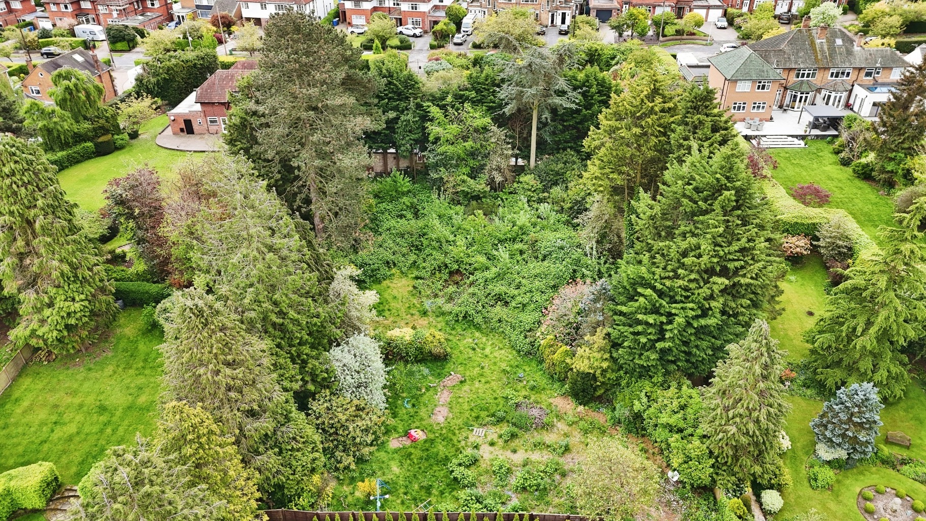 West Ella Road, Kirk Ella, Hull, HU10 7QD Guide Price £400,000 - £450,000