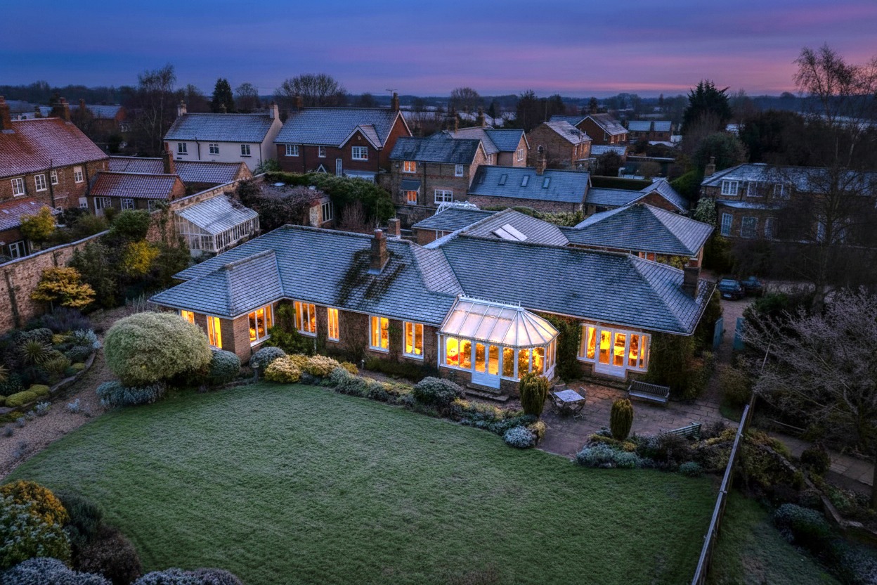 St. Giles Croft, Beverley, HU17 8LA Inviting Offers Between £1,050,000 - £1,150,000