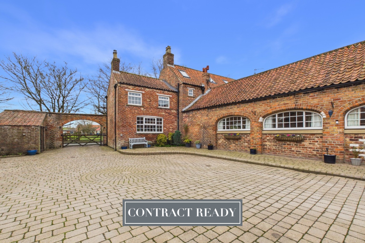 West End, Kilham, Driffield,  YO25 4RR  INVITING OFFERS BETWEEN £700,000- £725,000