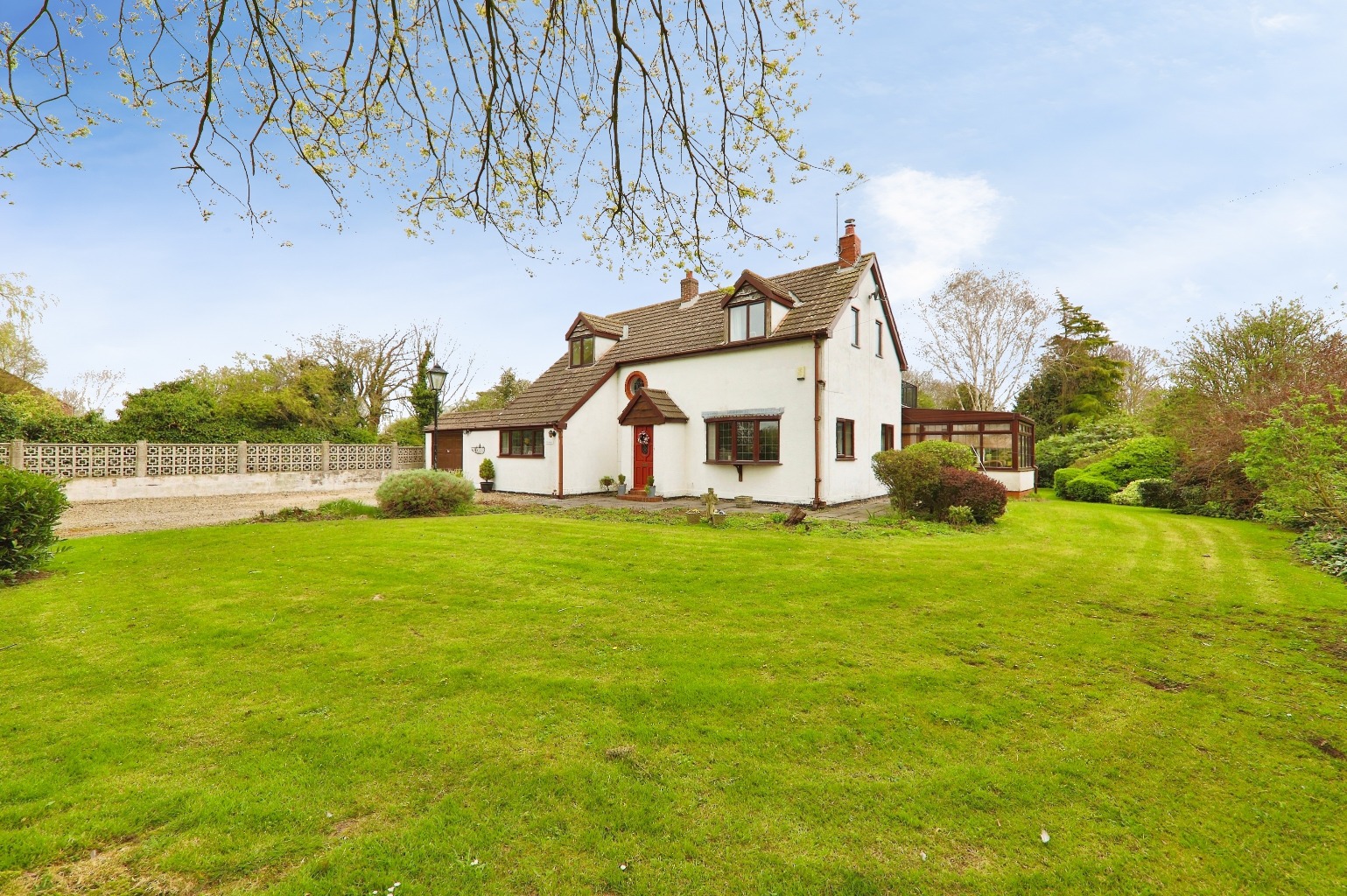 Dalton Lane, Halsham, Hull,  HU12 0DG INVITING OFFERS BETWEEN £475,000-£500,000