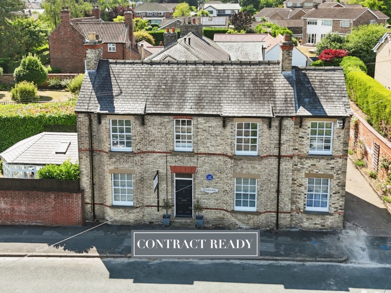 Downsway, School Lane, Kirk Ella, Hull, HU10 7NR INVITING OFFERS BETWEEN £600,000-£620,000