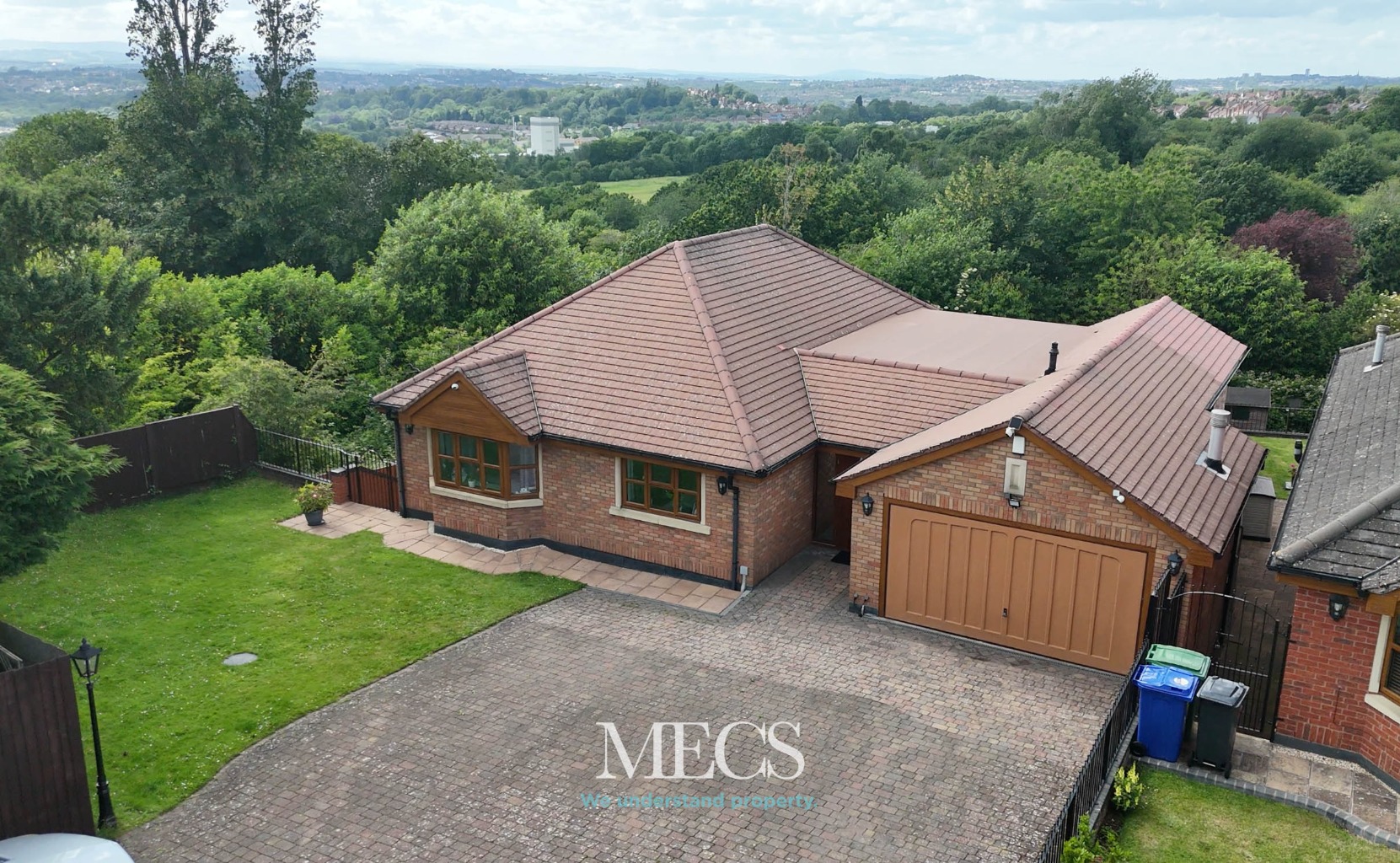 MECS are delighted to announce this stunning six bed in Halesowen